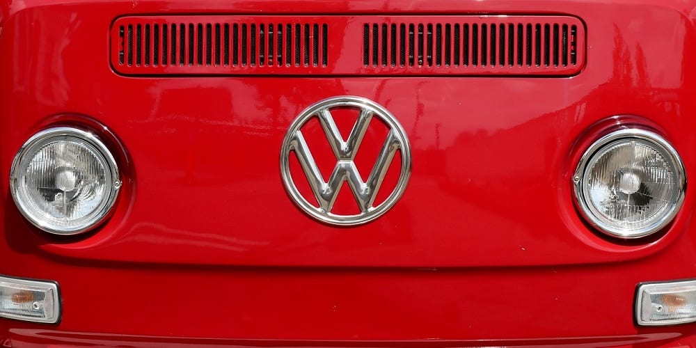 Roel Stavorinus SMP over de (on)zin van logo’s én over die nieuwe van Volkswagen – Podcast